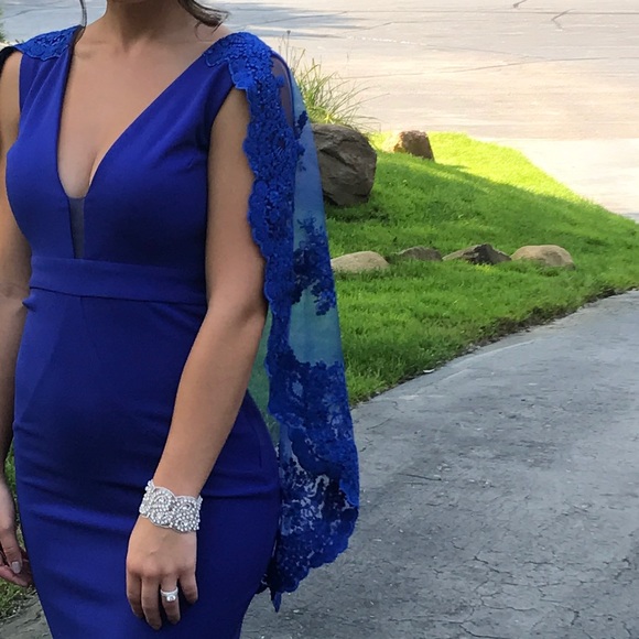 Royal Blue Lace Cape Gown HOMECOMING - Picture 8 of 8